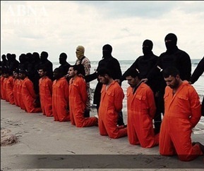 فیلم/ ذبح 21 قبطی مصری به وسیله تروریست های داعش (با زیرنویس فارسی)