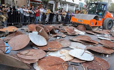 پاک سازی روستای اسلام تپه بندرترکمن از گیرنده های ماهواره