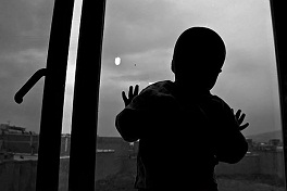 فرزندان  زندانیان را دریابید/  مسکوت ماندن طرح در زندان گنبد