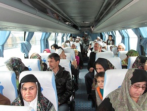 نخستین کاروان زیارتی بسیجیان بندرترکمن اعزام مشهدمقدس شدند + تصاویر