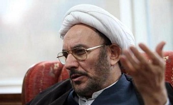 علی یونسی با توجه به سوابق امنیتی اش بعید است که ندانسته اظهاراتی را بیان کند /  آقای یونسی باید خودشان پیشدستانه به نشانه عذرخواهی از ملت ایران و عراق استعفا دهند