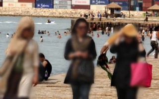 اینجا ایران است نه آنتالیا !!؟