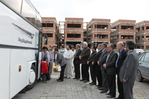 اعزام کارکنان شرکت گاز گلستان به مناطق عملیاتی جنوب+عکس