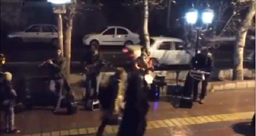 گروه موسیقی نیمه زیرزمینی پلاک 60