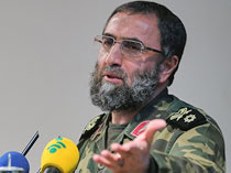 سردار باقرزاده: آقای ظریف! ای کاش پیکر سه شهید یمنی در تهران را با پیام تبریکتان نزد وزیرخارجه سعودی میفرستادید