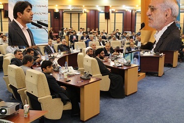 در نشست معاون سیاسی وزیر کشور با اعضای ستادهای روحانی در استان گلستان چه گذشت؟+عکس