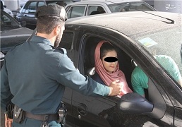 مبارزه گشت‌های امنیت اخلاقی با بدحجابی شروع شد+عکس 