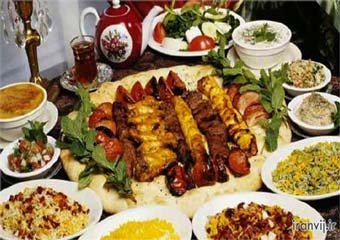 ظهور اشرافی گری این بار در سفره مسئولین گلستانی 