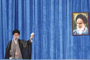 سیاست ما در مقابل دولت مستکبر آمریکا هیچ تغییری نخواهد کرد