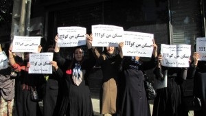 تجمع مسکن مهرهای کردستان در سفر استانی روحانی/ آقای رییس جمهور مسکن من کو؟