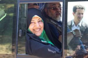 بازدید از مناطق سیلزده از درون ماشین!