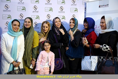 گزارش تصویری از اکران ویژه «اشیا از آن چه در آیینه می بینید به شما نزدیک ترند»