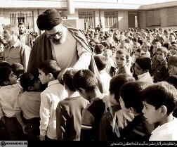 24 تصویر کمتر دیده شده از رهبر انقلاب در دوره ریاست جمهوری ایشان 