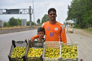 نجیر فروشی کاپیتان تیم ملی فوتسال جانبازان و معلولین 