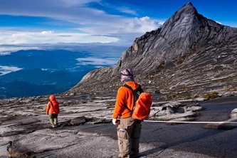 فساد و بلایای طبیعی؛ اینجا مالزی صدای تهران 