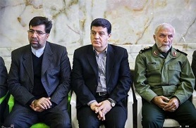 سردار شهید همدانی در کنار عدنان محمود سفیر سوریه در تهران و غضنفر رکنآبادی مفقود فاجعه منا+عکس