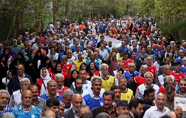 گزارش تصویری از همایش پیاده روی بازنشستگان، صبح امروز جمعه در پارک لاله تهران