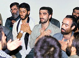 عکس/ سینه زنی رهبری در 27 سال پیش 