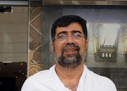 ورود پیکر رکنآبادی به کشور از طریق عمان/ یک تیم تخصصی علت فوت را بررسی میکند