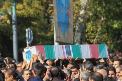  فیلم و تصاویر/ تشیع پیکر مرحوم رکن‌ آبادی از جانباختگان فاجعه منا در تهران