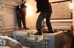 نبش قبر نوه حضرت موسی کاظم(ع)توسط داعش+ تصویر 