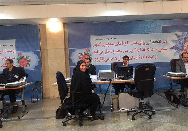 ثبت نام اولین داوطلب زن دوازدهمین دوره انتخابات ریاستجمهوری+عکس