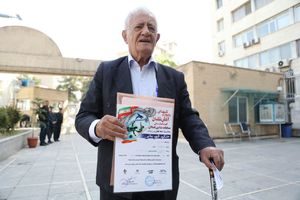 پیرمرد ۸۹ ساله کاندیدای انتخابات ریاست جمهوری شد