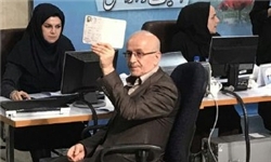 حسن سبحانی در ستاد انتخابات کشور حضور یافت