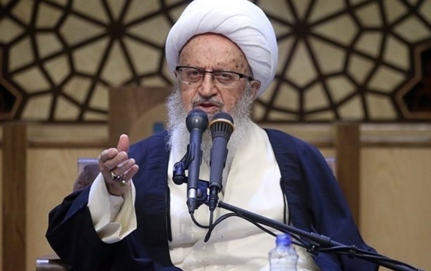 انتقاد شدید آیتالله مکارم شیرازی از وضع نابهسامان ثبتنام انتخابات ریاست جمهورى