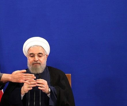 تحرک ناکام برای تمدید ناکارآمدترین، پیرترین و بی عملترین دولت پس از انقلاب/ طلیعه شکست غربگرایان برای مردم