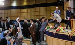 فشار ستاد روحانی بر خانه احزاب برای برگزار نکردن همایش فصلی