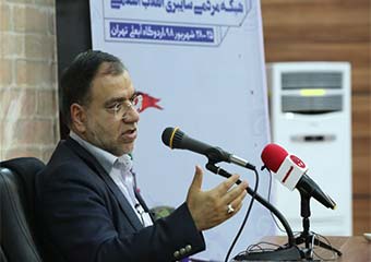 برخی با کج فهمی خود با رفتار خود تحت عنوان آتش به اختیار اقداماتی بر علیه منافع نظام انجام می دهند