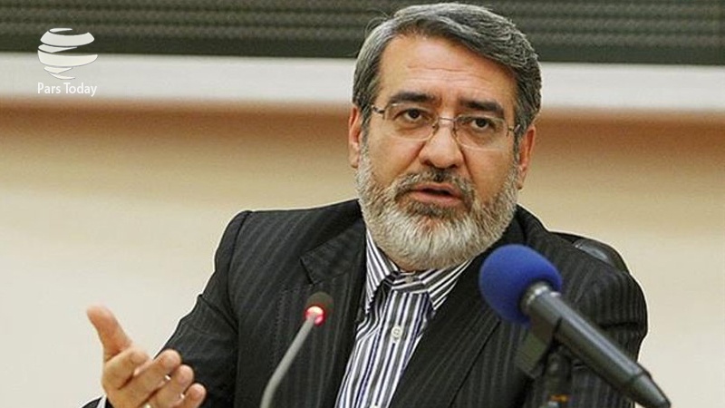 وزیر کشور: مسئولانی که بدو‌ن اعتقاد به انقلاب ، پشت میز ریاست نشسته‌اند خائن به مردمند 