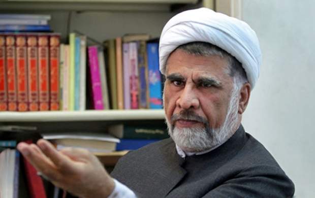 گزافه گویی جدید فاضل میبدی/ روش های امام خمینی حجت مطلق نیست!/ تا ابد به آمریکا «شیطان بزرگ» گفتن، معقولانه نیست/ حتی الان سیره سیاسی معصومین هم حجت نیست