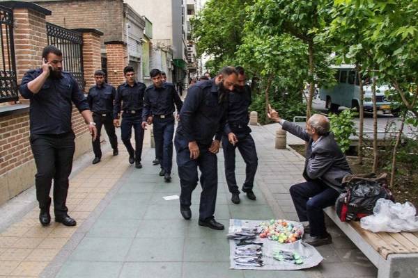 سرپرست روابط عمومی شهرداری گرگان از برخورد جدی با ماموران خاطی سد معبر خبر داد.