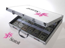 قوه قضائيه در معرض يك داوري ملي؛ چرا رشوه دهندگان پرونده «استات اویل» محکوم شدند اما رشوه گیرندگان راست راست می چرخند؟!