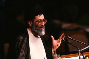 ما ضربه را با ضربه پاسخ مى‌دهیم