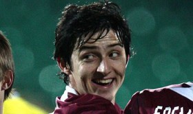 سردار آزمون، مهاجم تیم ملی فوتبال ایران، بازیکنی شبیه دنیس برگ‌کمپ 