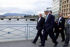 قدم زدن و بگو بخند با «کری» کار دست آقای وزیر داد