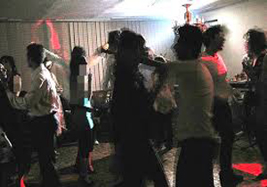 دستگیری 60 دختر و پسر در پارتی شبانه