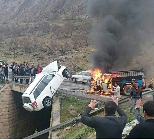 تصاویر/ تصادف دلخراش در جاده شیراز-بوشهر