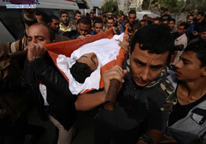 خشم مردم نوار غزه از انتشار فیلم شهادت مرد فلسطینی از شبکه تلویزیونی الجزیره