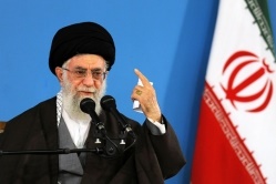 رهبرمعظم انقلاب: امریکا پس از برجام طرحی برای ایران و منطقه دارد/ تکرار ادبیات «تندرو- میانهرو» هدف دشمن را تأمین میکند/ باید در مقابل تعریف بیگانه، سریع موضع گرفت