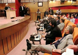 عکس/حرکت زشت برادر رئیس‌جمهور!