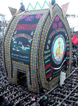 نخل‌برداری؛ کهن‌ترین سنت عزاداری مردم یزد در ایام محرم + تصاویر